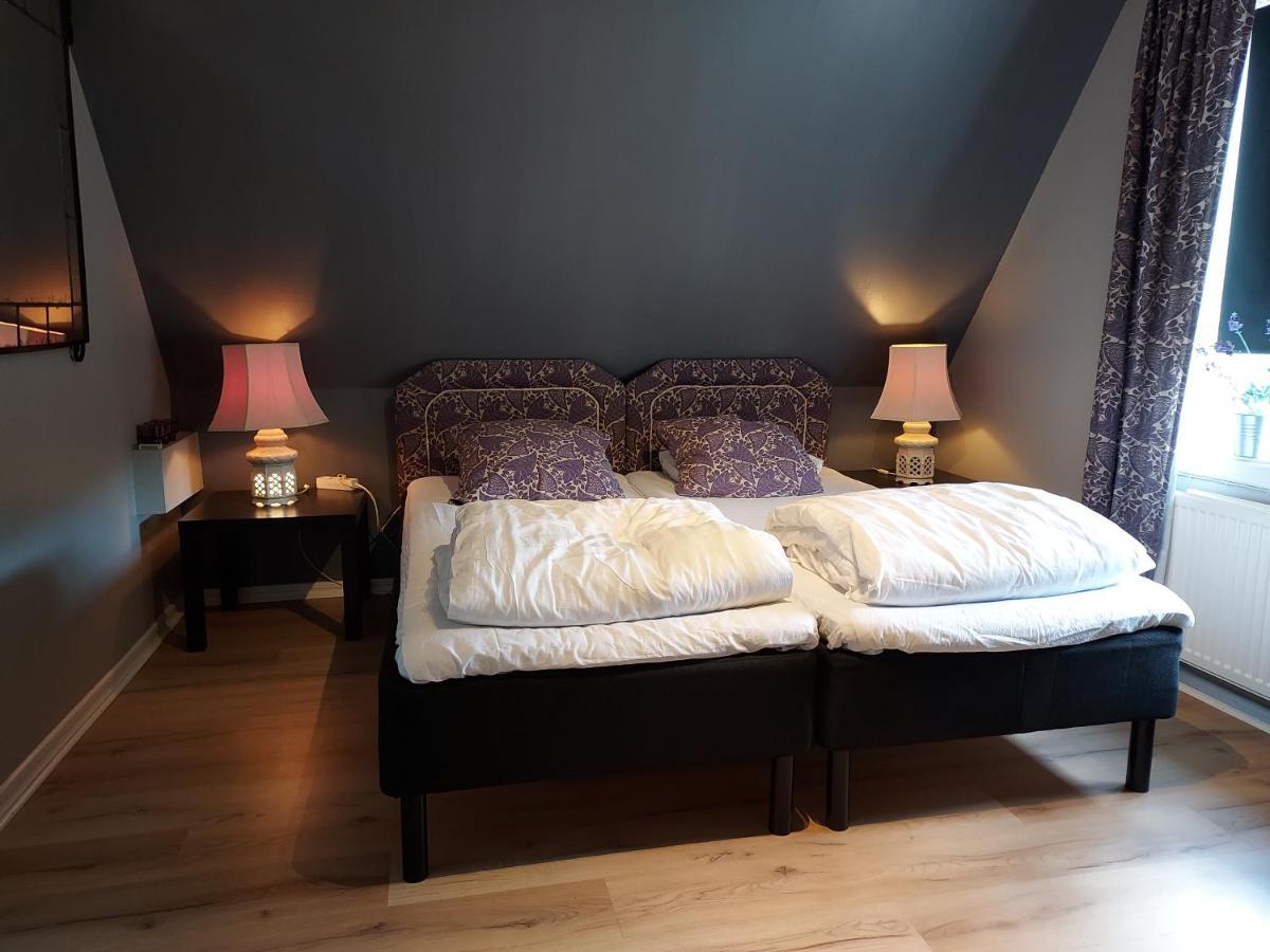 Älgbergets Bed&Breakfast Ucklum Eksteriør billede