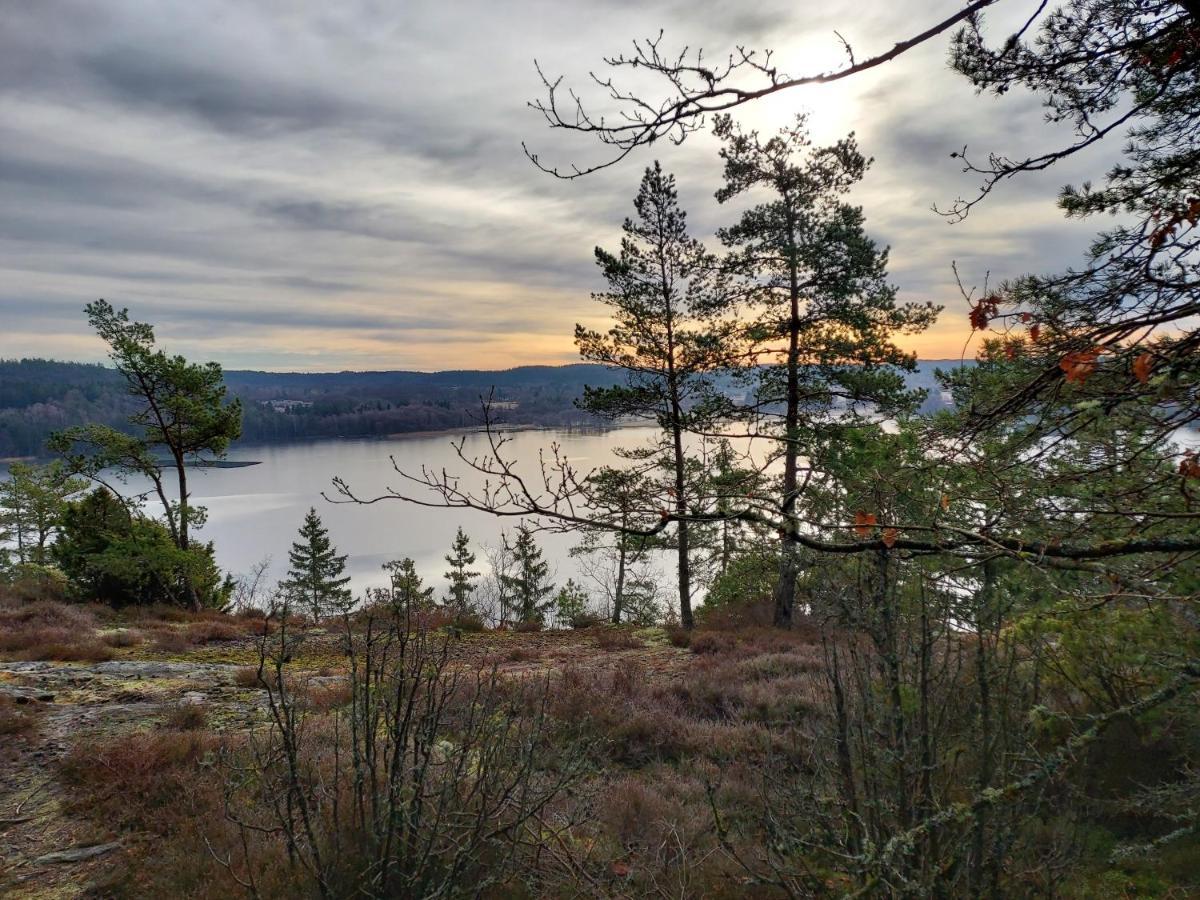 Älgbergets Bed&Breakfast Ucklum Eksteriør billede