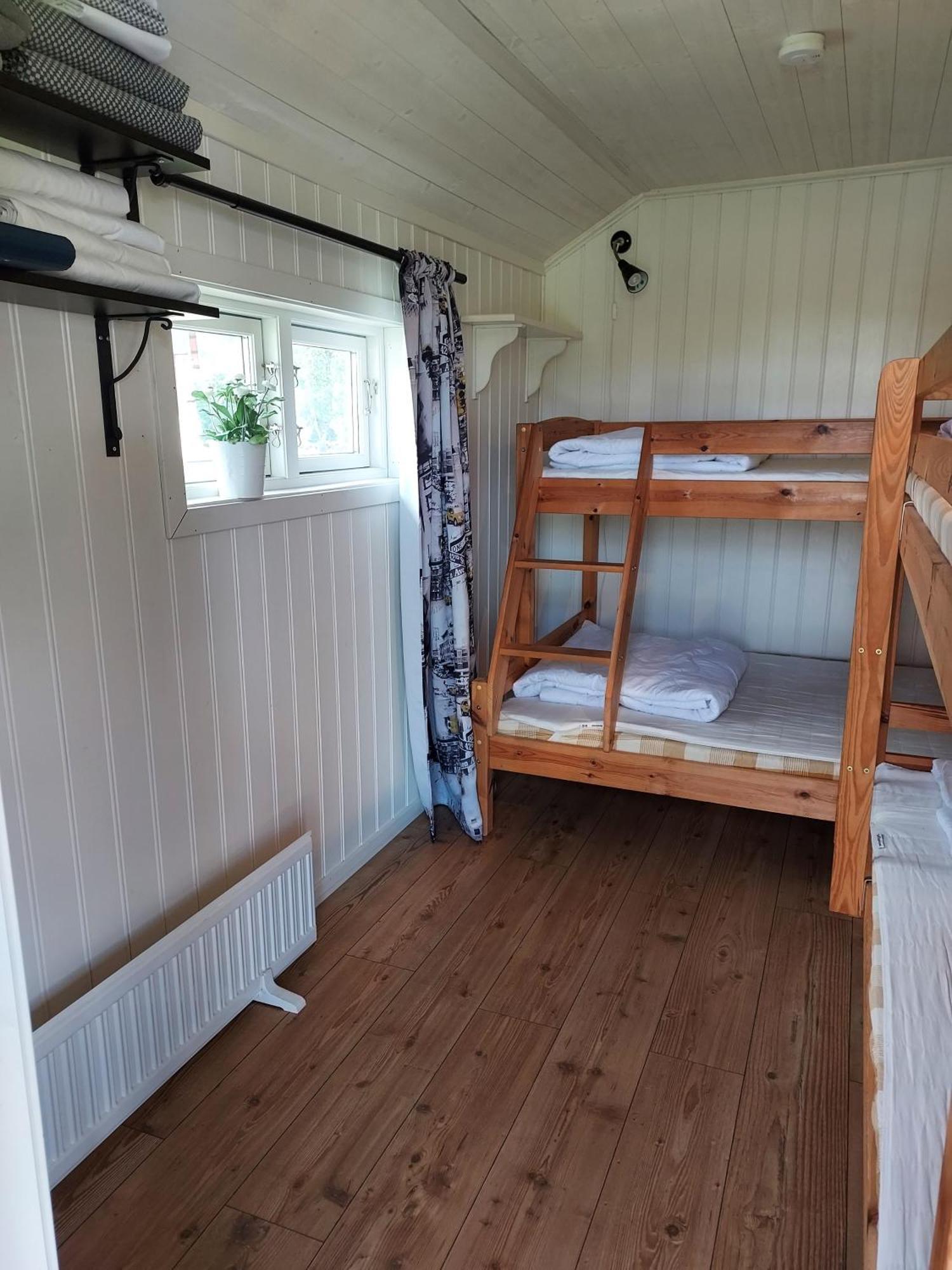 Älgbergets Bed&Breakfast Ucklum Værelse billede